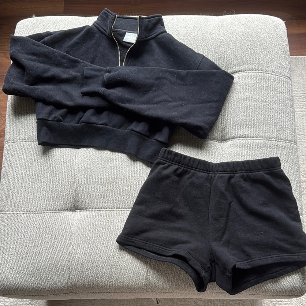 Aritzia TNA Set